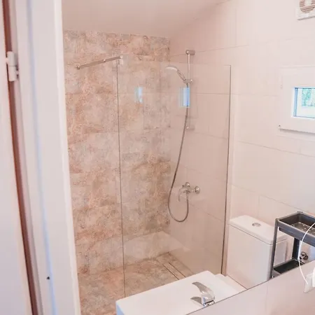 Kaper - Nad Morzem بيت خشبي *